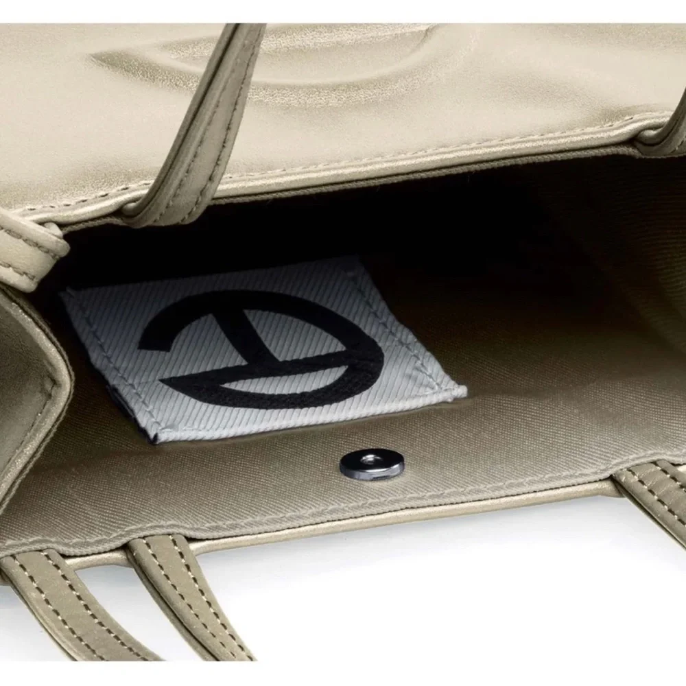 Small gold Telfar - Picture 6 of 7